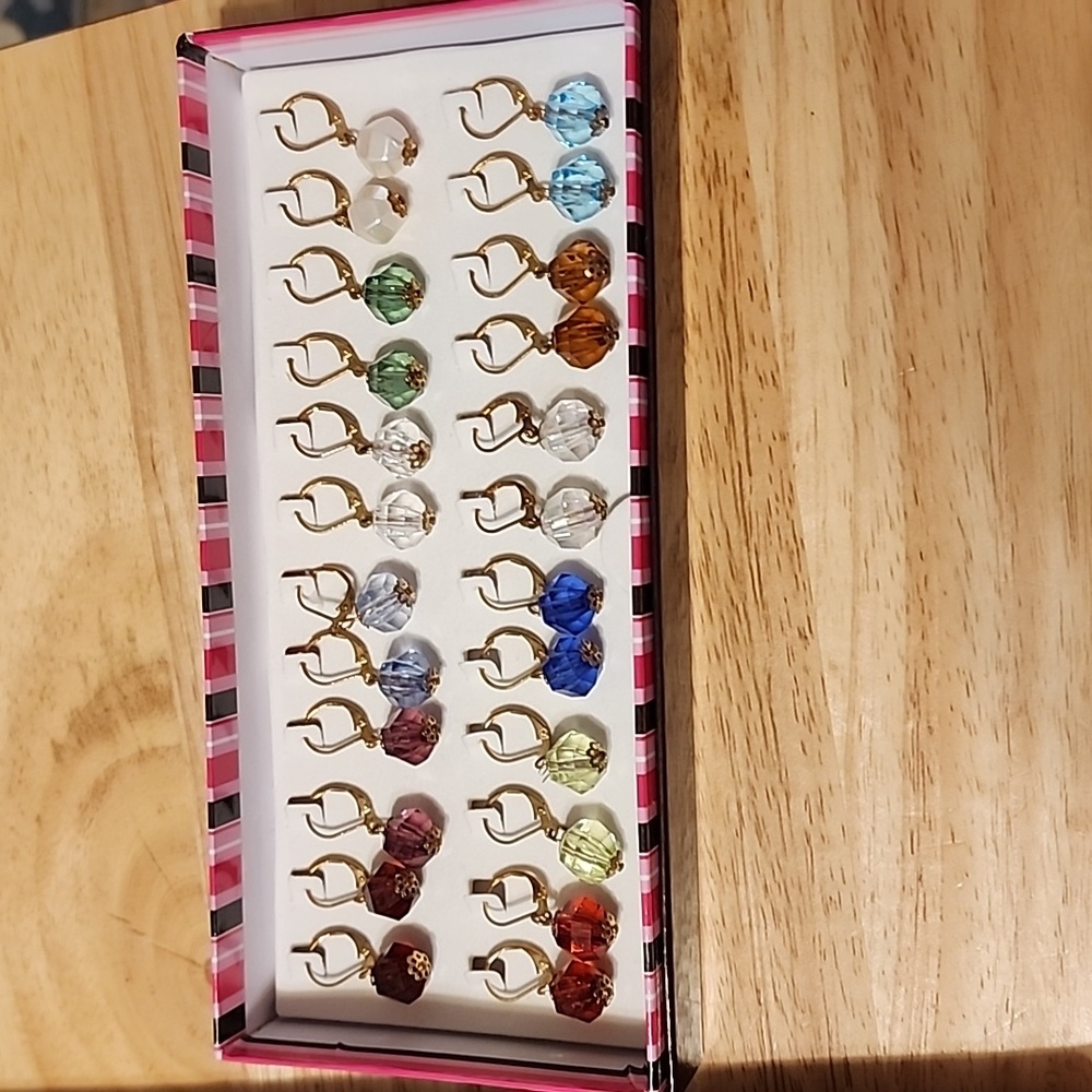 ❤️12pk of Earings